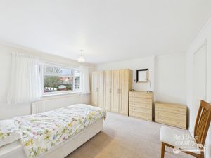 Bedroom 1- click for photo gallery